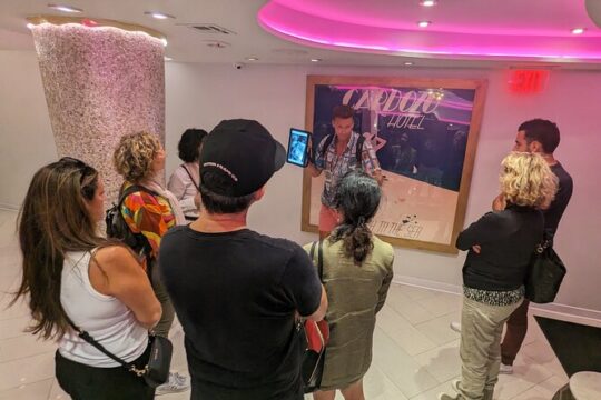 Miami Beach Art Deco & Hidden Gems Tour with Local Historian