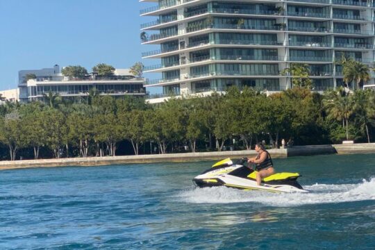 JetSki Experience for 1 or 2 hours in Miami Beach (Duffy's)