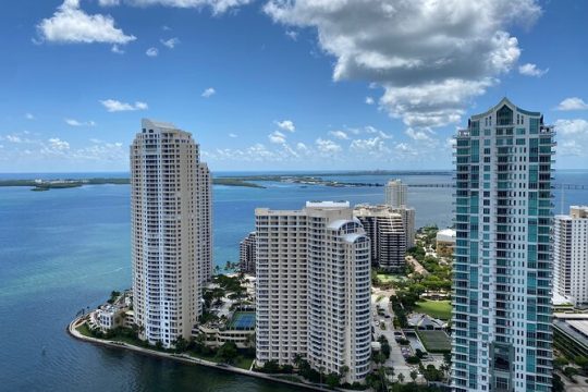 Double Decker City tour & 90 Min Miami Boat Cruise Millionaire homes