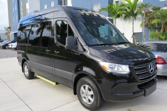 Private Transfer from Hotel in Miami to Port Miami.