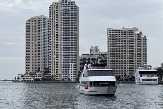 Miami"s Official Bayfront Park Millionaires Sightseeing Cruise