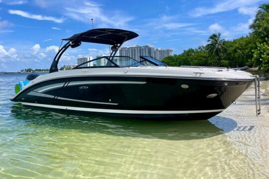 Private Boat Charter with a Captain in Miami