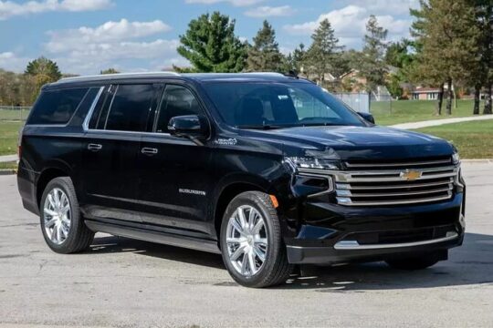 Private Transfer: Legoland to Orlando Airport MCO in Luxury SUV