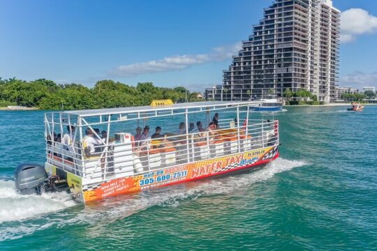 Sightseeing location Boat cruise on Biscayne Bay with Miami stop