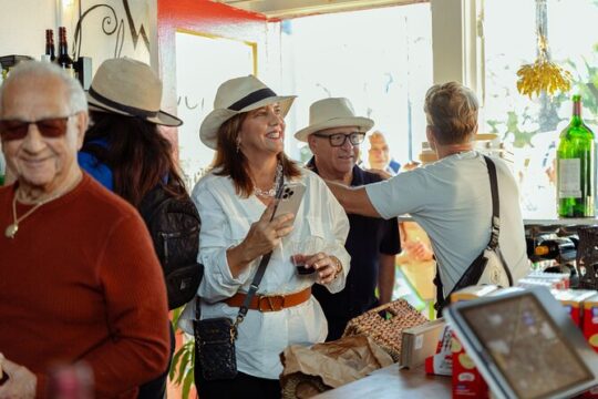 Little Havana Shopping Spree Tour with Snacks and Sips